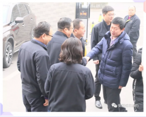 市政協(xié)副主席、住建局黨組書(shū)記、局長(zhǎng)侯津琪到益和熱力公司走訪慰問(wèn)一線職工